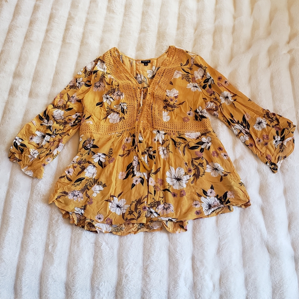 Torrid floral babydoll gauze crochet trim lace up top size 2 - Picture 3 of 6